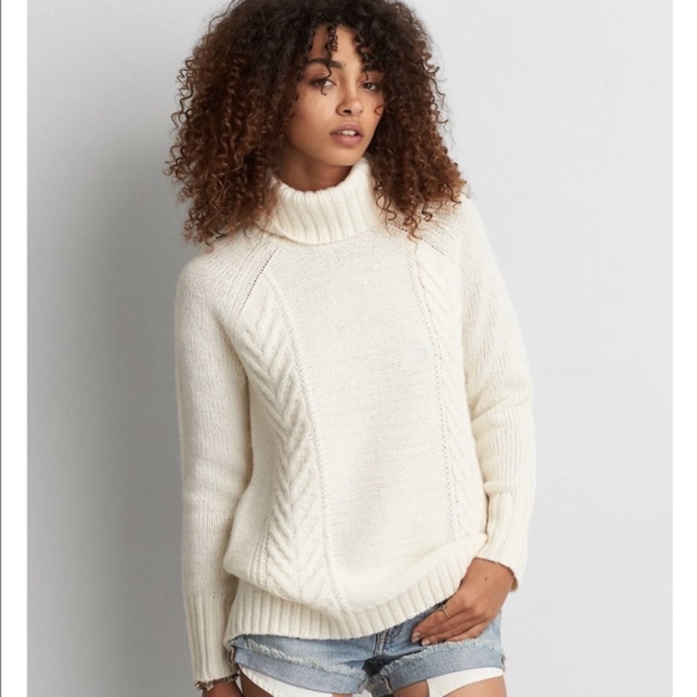 American Eagle Cream Cable knit Turtleneck Sweater